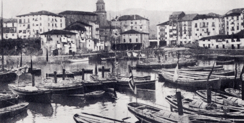Bermeoko galerna 1912. urtean, Bermeoko portua irudian