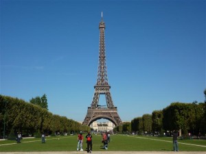 Parisek ez ditu beti Japoniako turisten aurreikuspenak betetzen