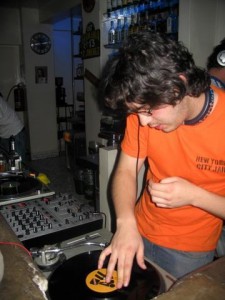 DJ Andres Leguizamon